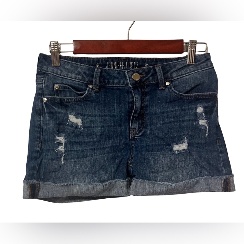NWOT JLo ripped jean shorts size 2
